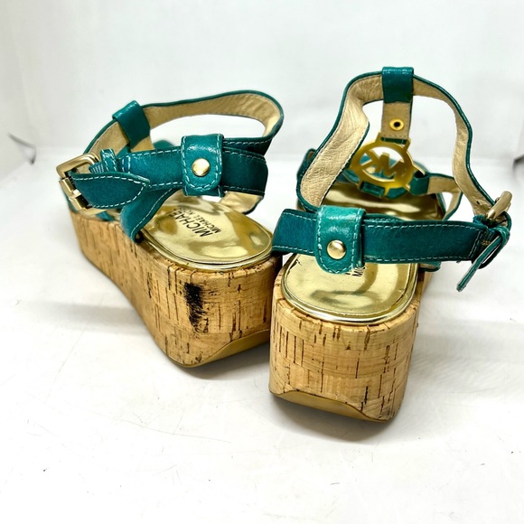 MICHAEL KORS TURQUOISE LEATHER WEDGES SIZE 6 - Picture 4 of 8